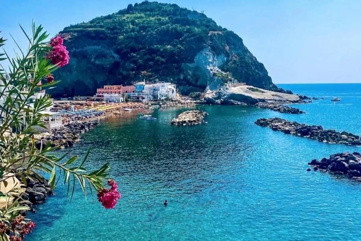Mare Nostrum - Beachfront House - Sant'Angelo Ischia Экстерьер фото